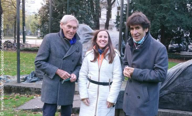 Bert Gerresheim hörte Heine klatschen: Führung am Heinrich-Heine-Monument mit Simone Pohlandt