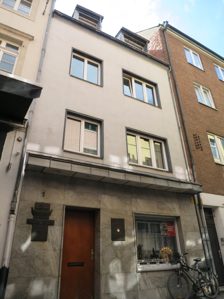 Das Haus "Arche Noah" in der Mertensgasse 1, wo Heinrich Heine ein- und ausging.